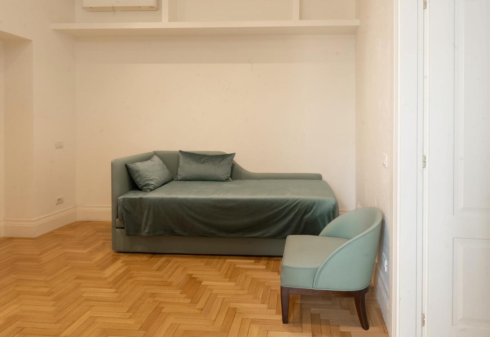 Agh Babuino — Foto 3